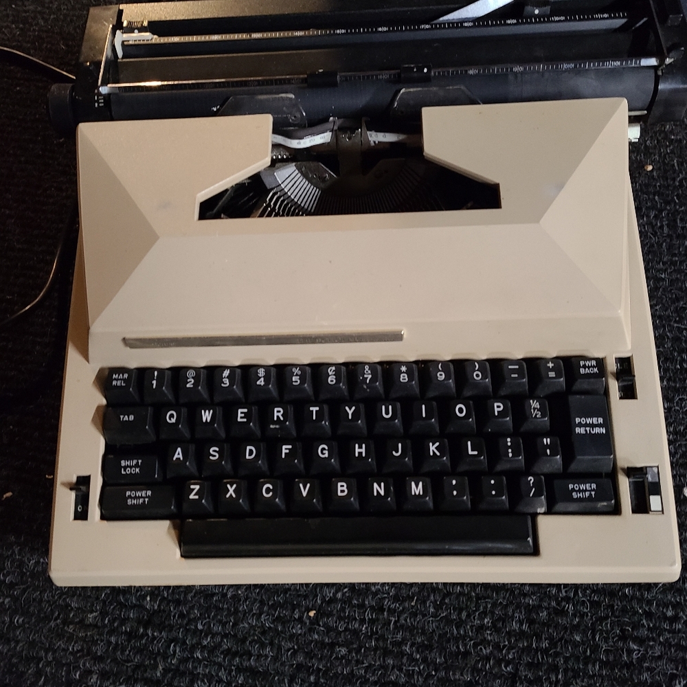Vintage Sears and Roland Type Writer